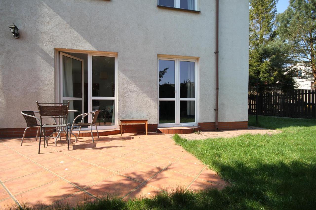 Pokoje Goscinne Lidia Łeba Exterior foto